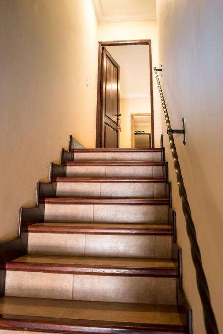 Amplio Departamento Con Excelente Ubicacion Apartment Salta Luaran gambar
